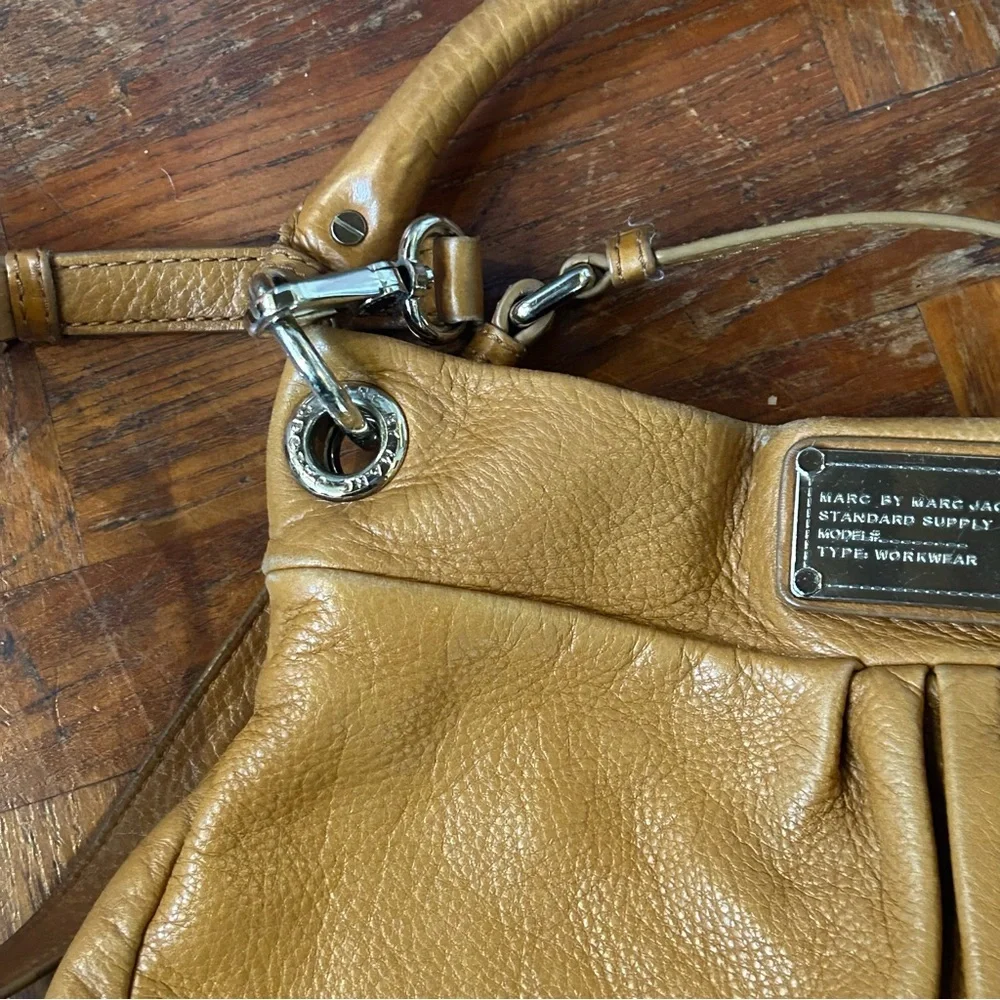Marc Jacobs Leather Hobo Shoulder Bag